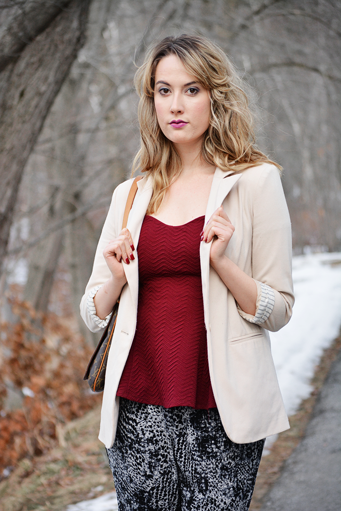 closeupholidayoutfit