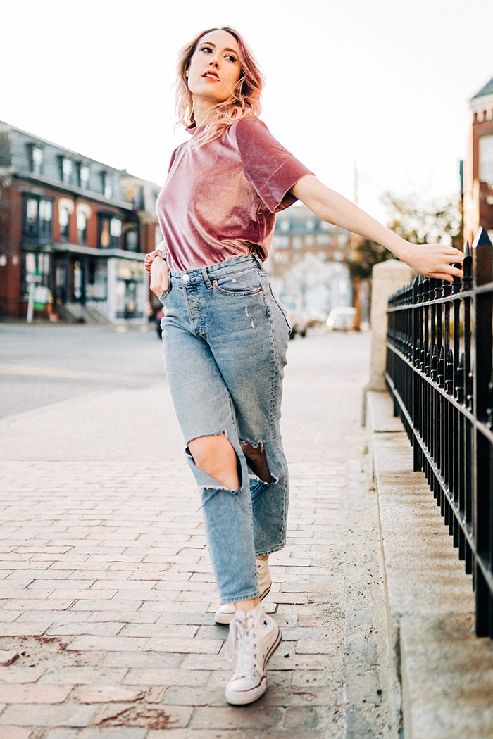 high rise jeans outfit